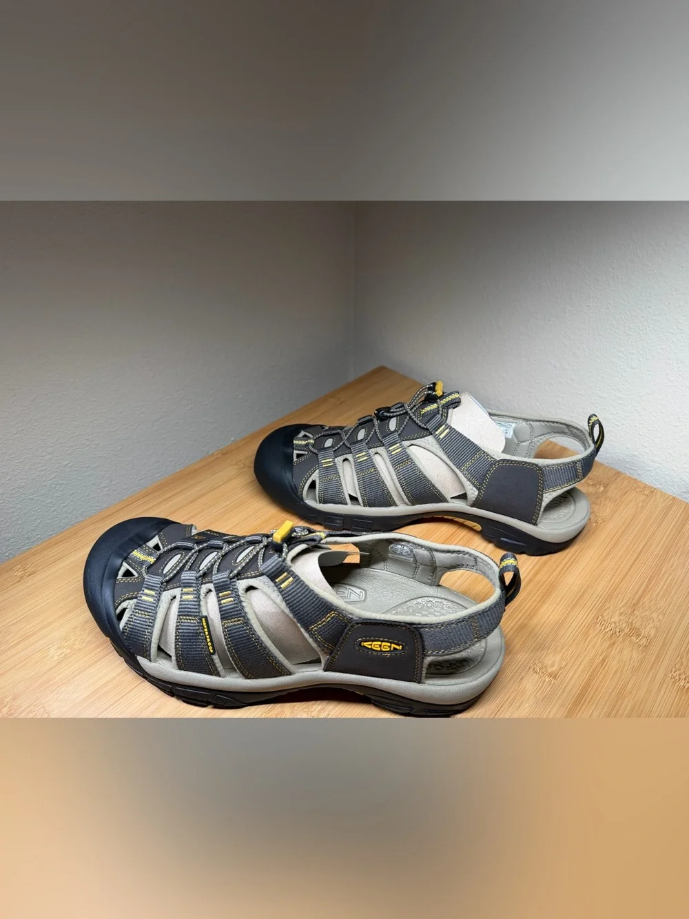 KEEN Newport H2 Men's Raven Aluminum Water Hiking Sandals Size 14 NIB